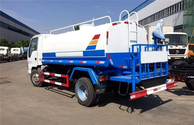 Japan Isuzu 2, 000liters/2cbm/2m3/2ton/2000L Water Tank Vehicle