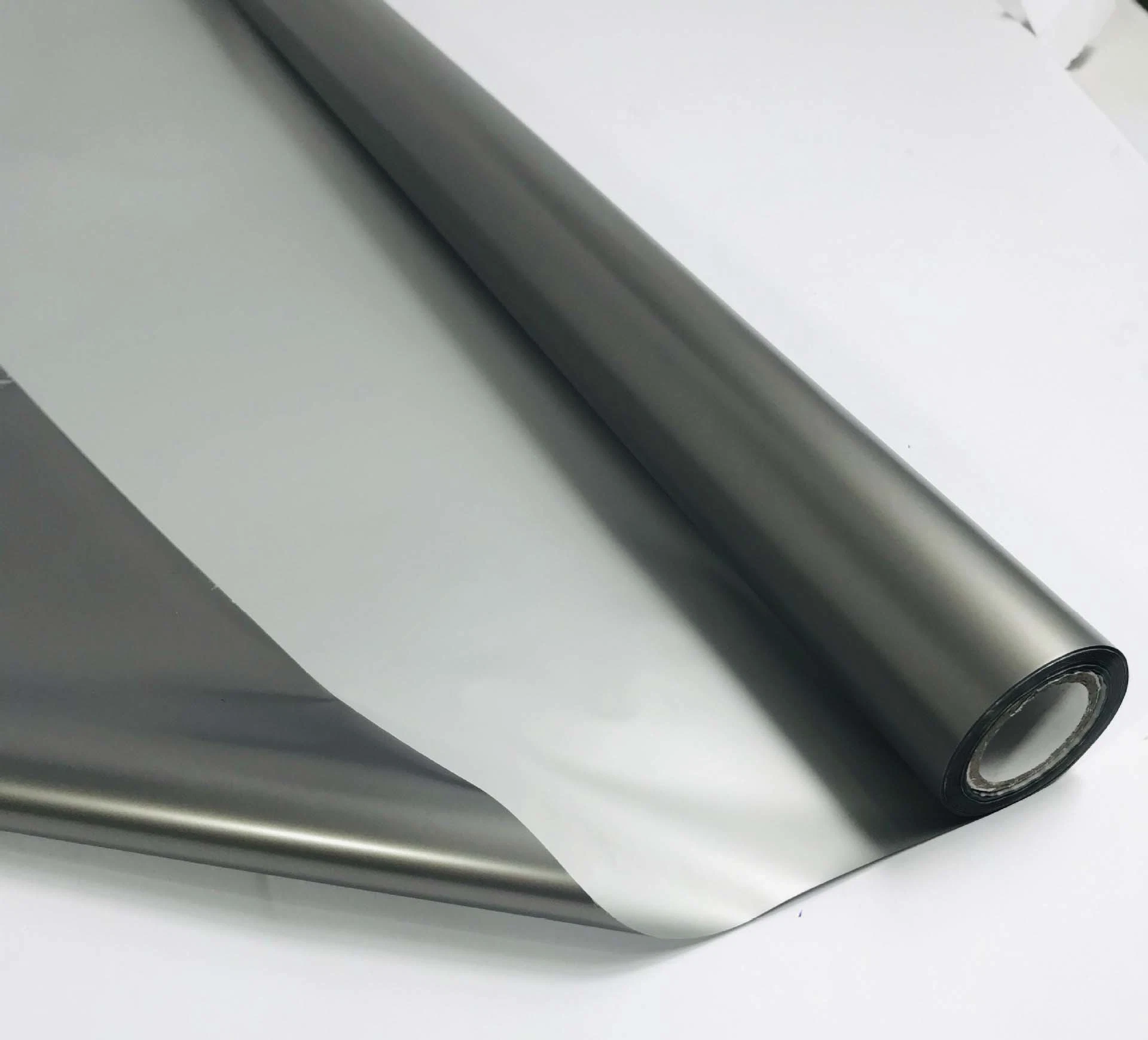 Papier-plastique polyvalent pour emballage de qualité moyenne et supérieure, film mat pour boîte-cadeau grise mate en aluminium anodisé avec papier doré.