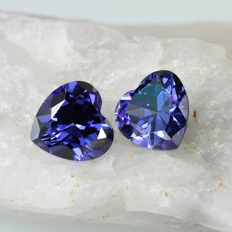 Commerce de gros de zircone cubique Wuzhou forme de coeur 21#Tanzanite synthétique de couleur 7*7mm Pierres Cz gemme desserrés