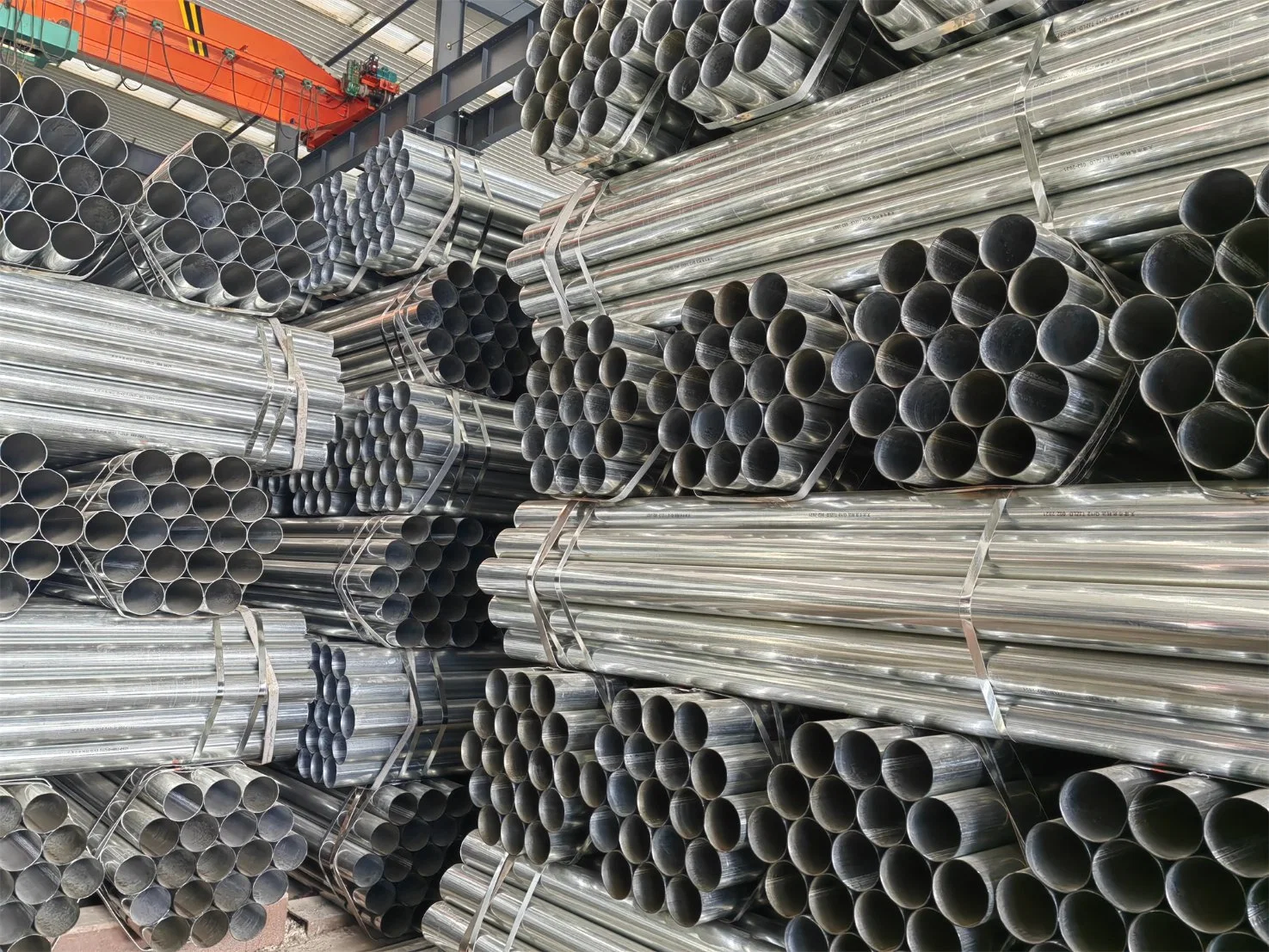 Welding Prepainted Steel Tube Hot Dipped Galvanized Steel Pipe for Building Material