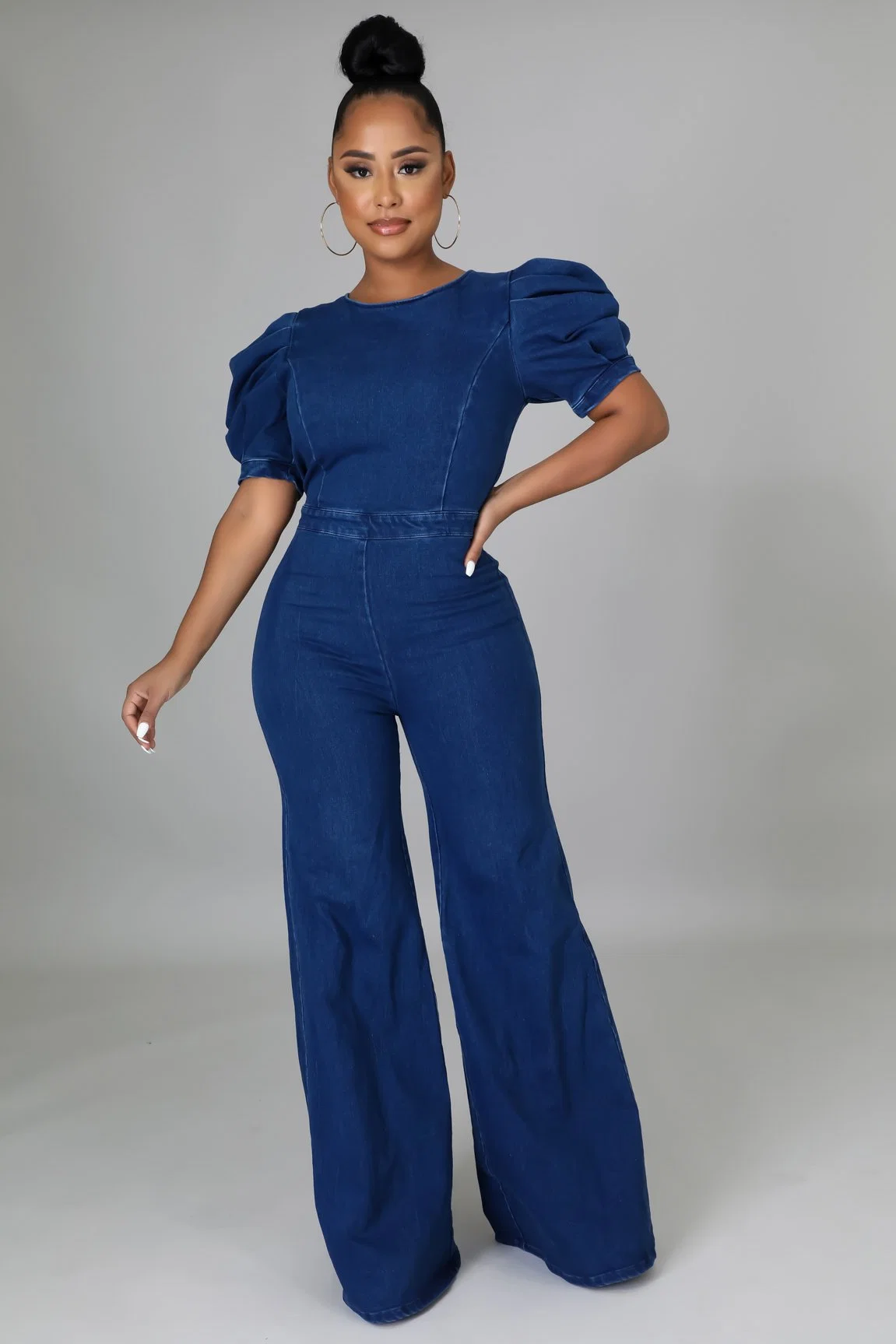 Woamn Puff Sleeve Cutout Zipper Round Neck Short Sleeve Denim Jumpsuit