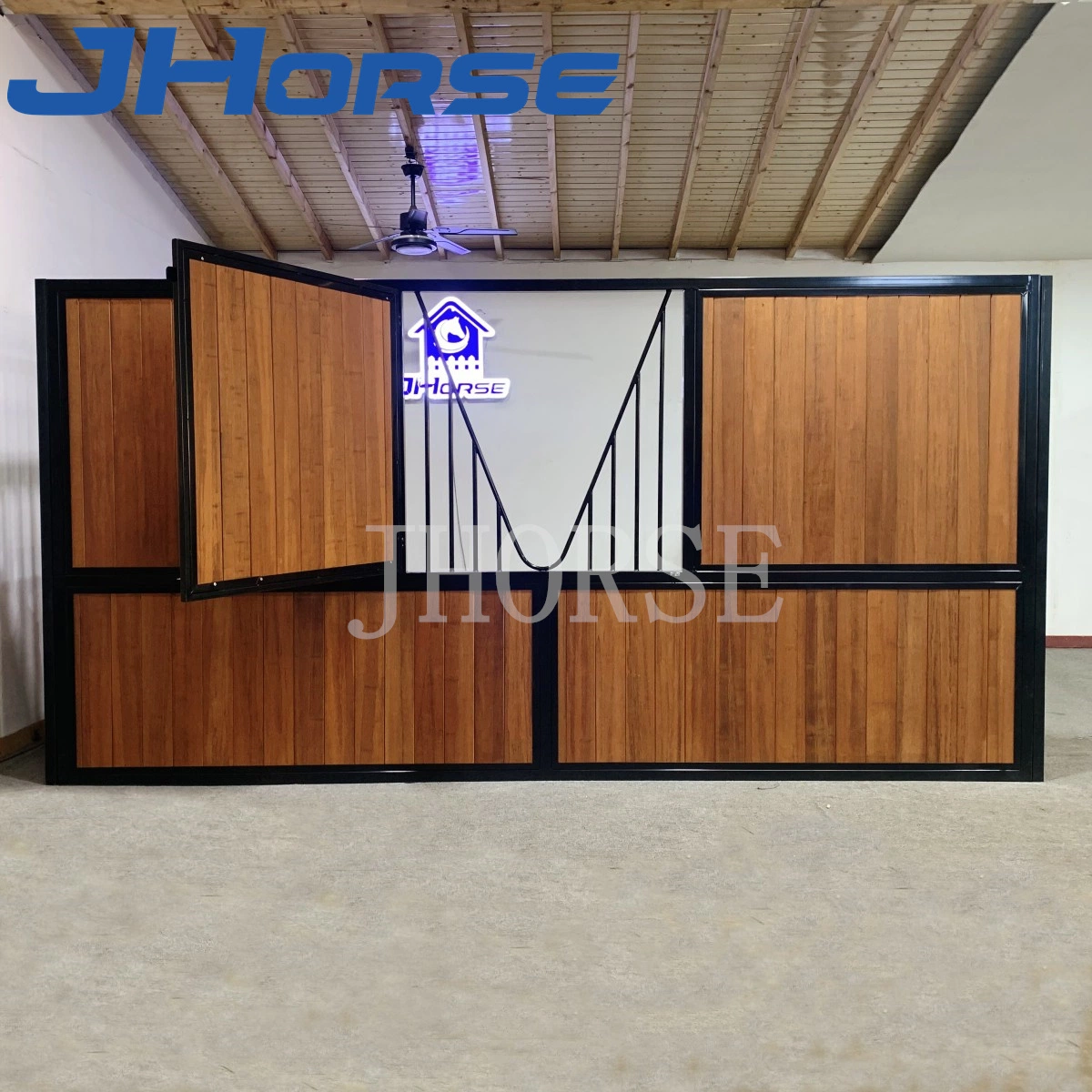 Full Bamboo Wood Side Back Panel Horse Stall Horse Stable Metal Side Partition Panel