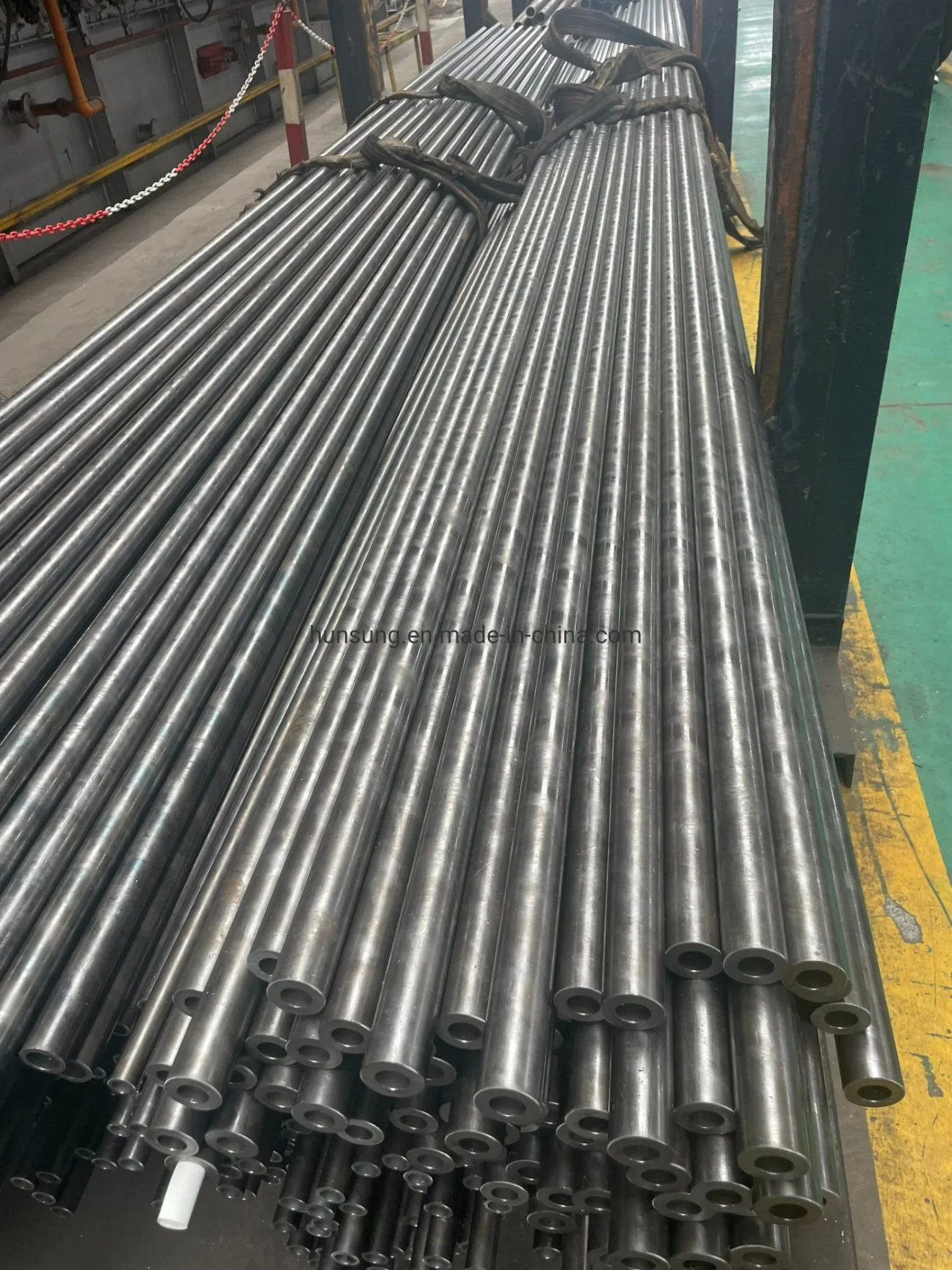 High Precision AISI 52100 DIN 100cr6 JIS Suj2 GB Cr15 Bearing Pipe Tube Od 146mm Cold Rolled or Cold Drawn Seamless Steel Pipe Tube