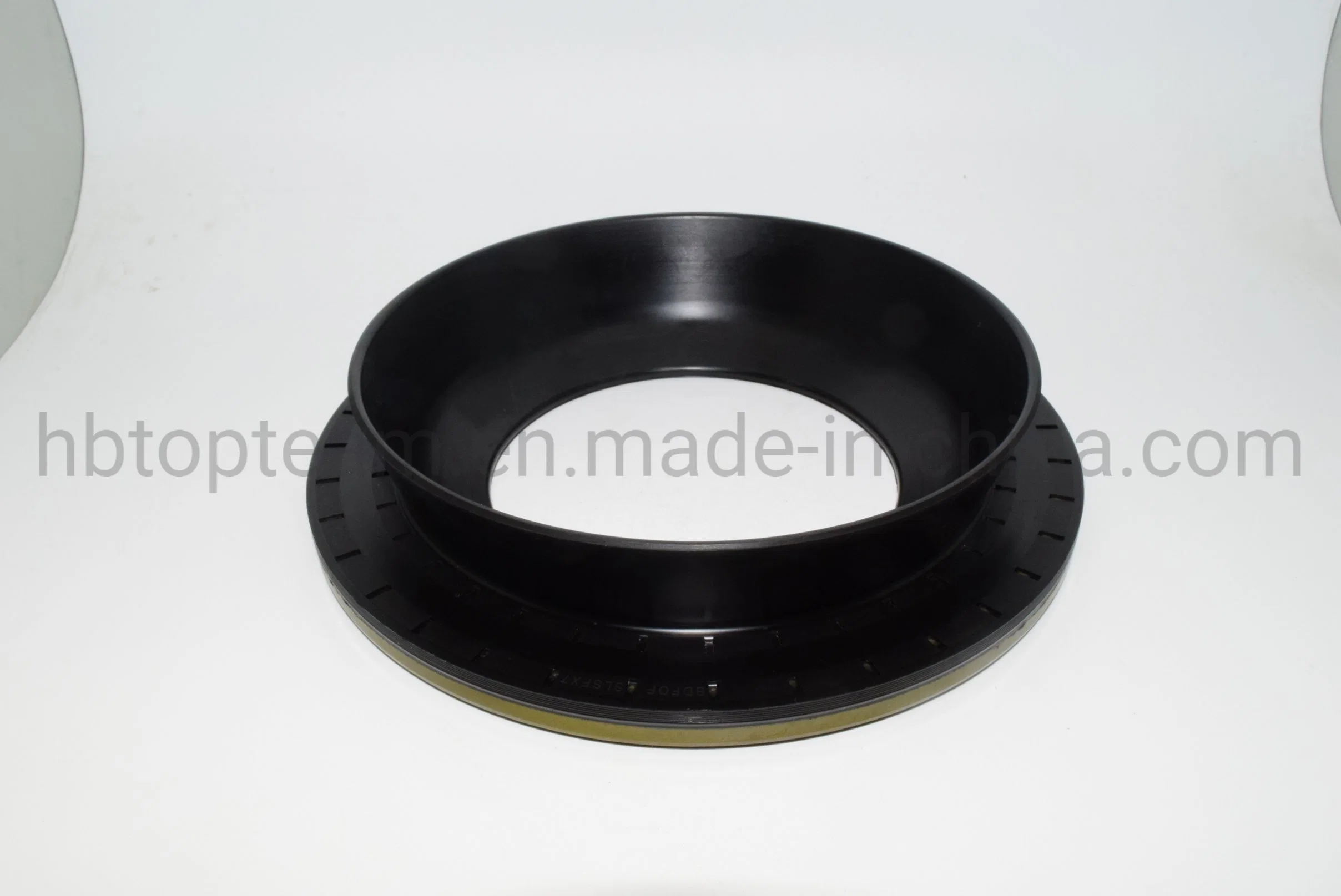 China Factory 135*215*11.5/41.5 mm Size Bdfof Slsfx7 Type NBR/FKM/FPM/V Material for Concrete Mixer Machinery Construction Machinery Special Equipment Oil Seal