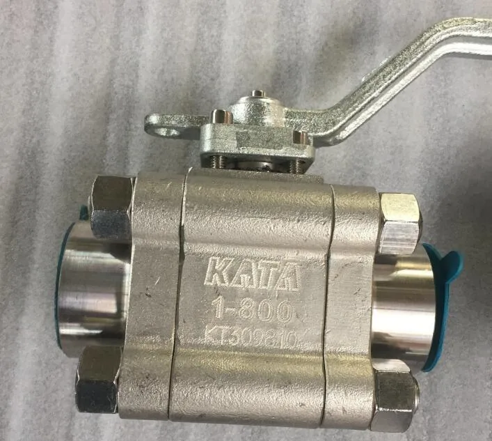 NPT Threaded 3 Piece Ball Valve F304 Class 800 1 Inch