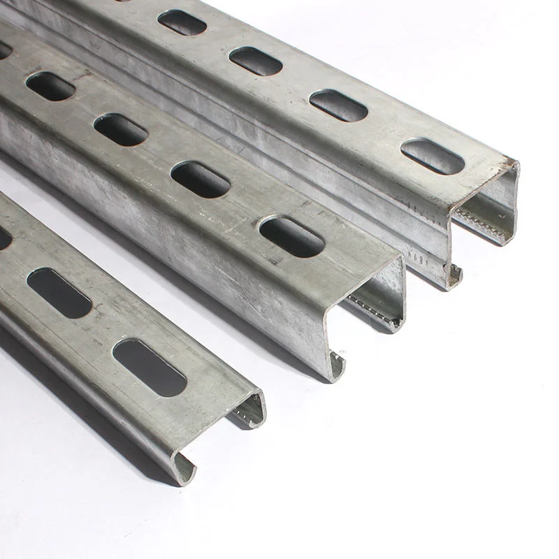 المنتجات الفولاذية المغلفنة قناة ذات فتحات من النوع C الأحجام الحجم القياسي لـ C Purlins Unistrut Channel Price