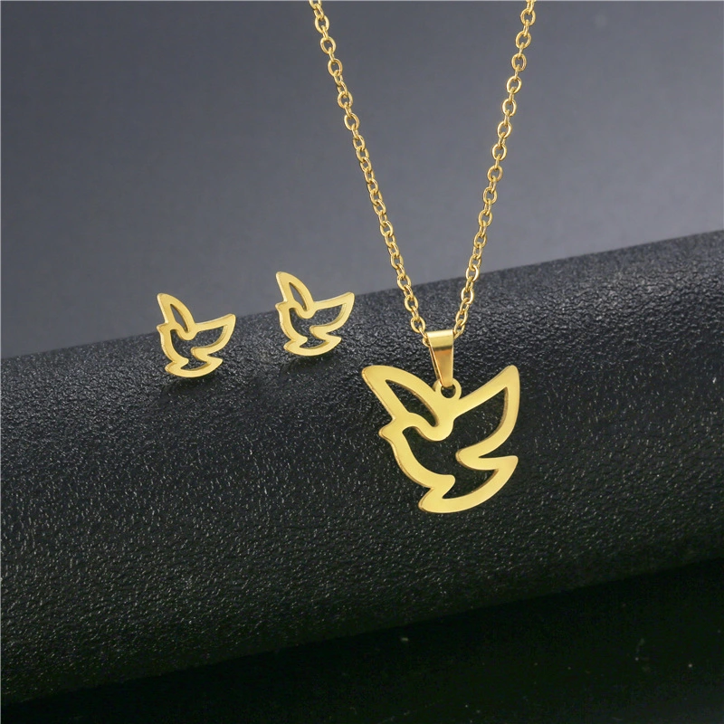 Manufacturer Custom Jewelry Waterproof High Quality Stainless Steel Jewellery Set Wholesale Non Fade 18K Gold Plated Jewelry Set