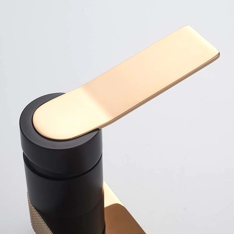 Momali Original Design OEM ODM Good Quality High End Light Luxury Gold Black Bath Faucet Sanitary Ware