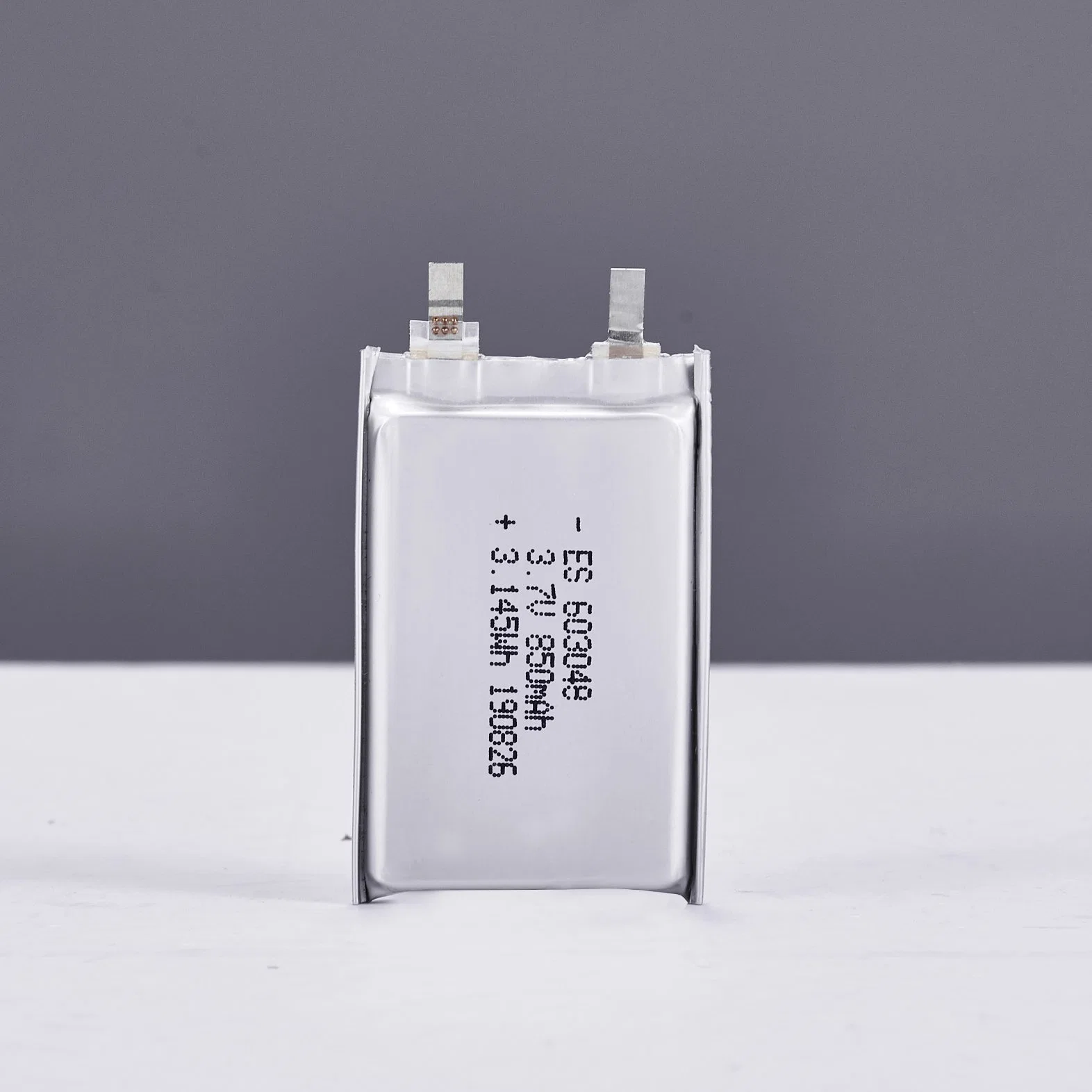 Low Resistance and Rechargeable Cell Li Ion Polymer Battery with Long Cycle Life