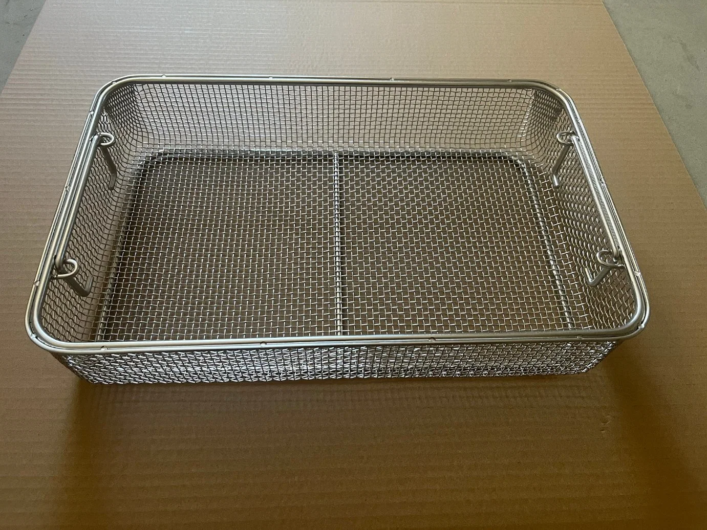 Stacking Handle Medical Instruments Container Wire Mesh Sterilization Storage Baskets