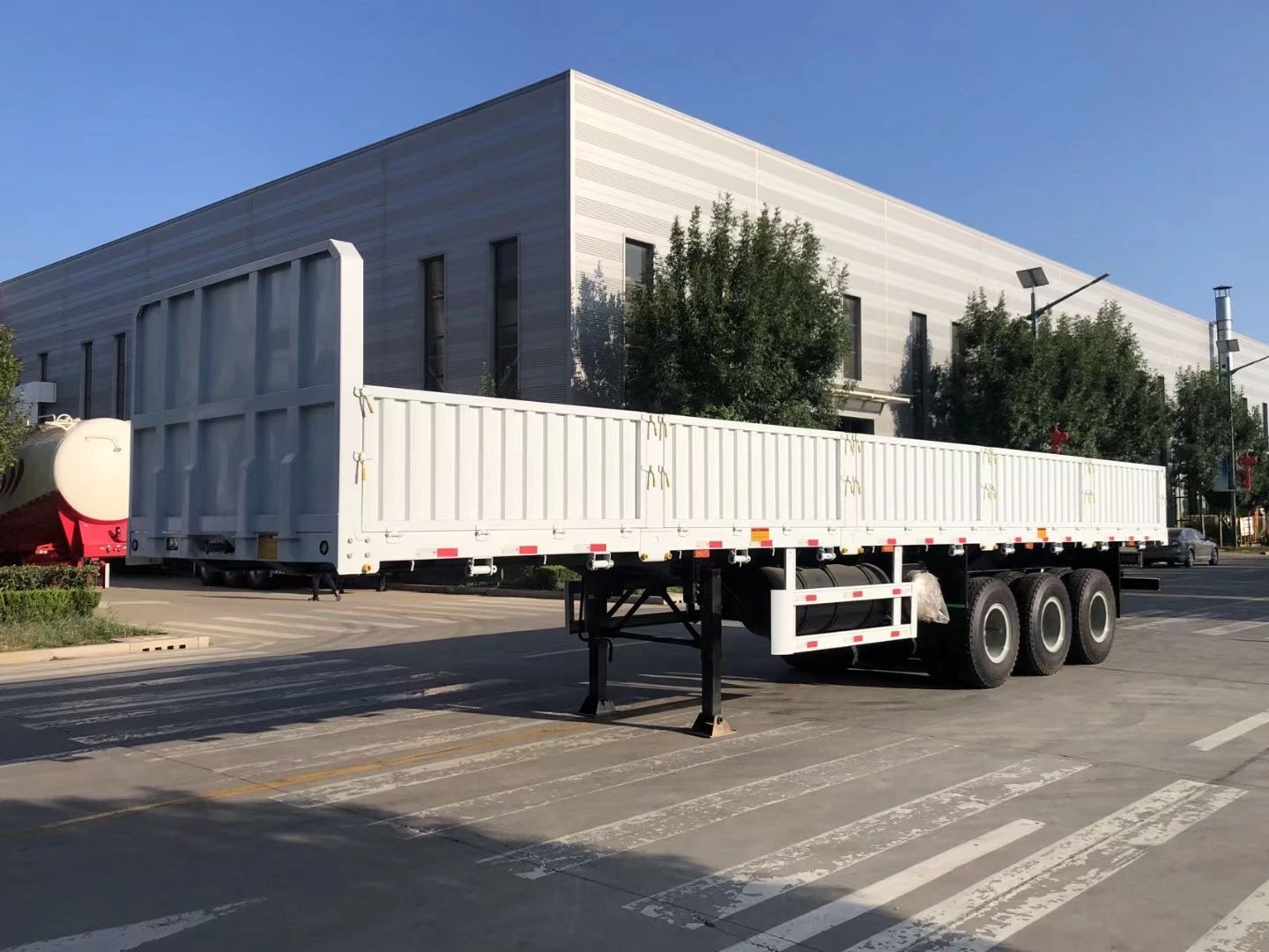 Vehicle Master Cheap Price China 2 3 4 Axles 40 60 80ton Side Wall Semi Trailer for Bulk Cargo Transportation