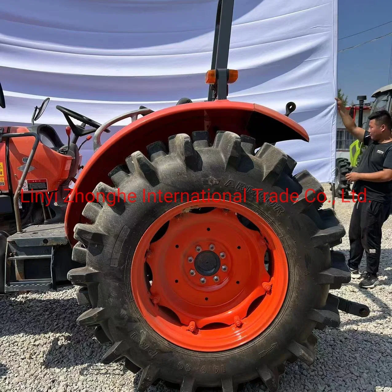 Kubota M704K tractores equipos agrícolas baratos buen estado