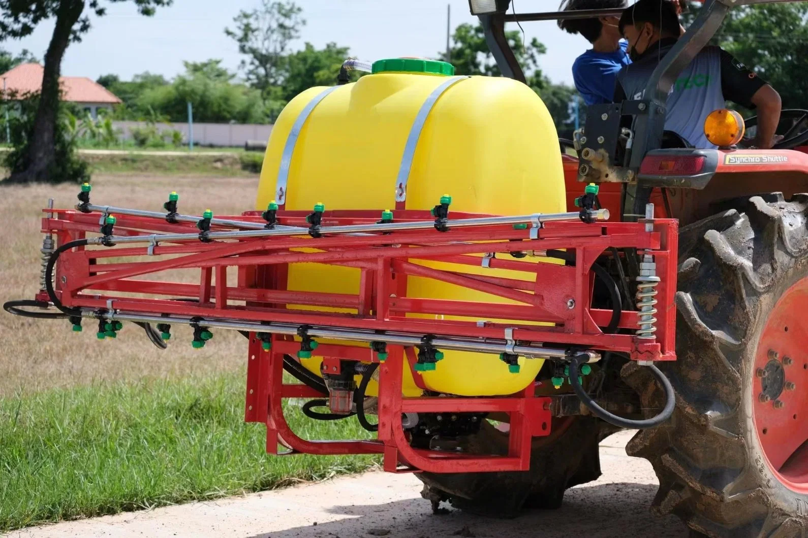 Hongri Traktor Montierte Feldspritzen Werkzeug Anbaugerät Boom Sprayer