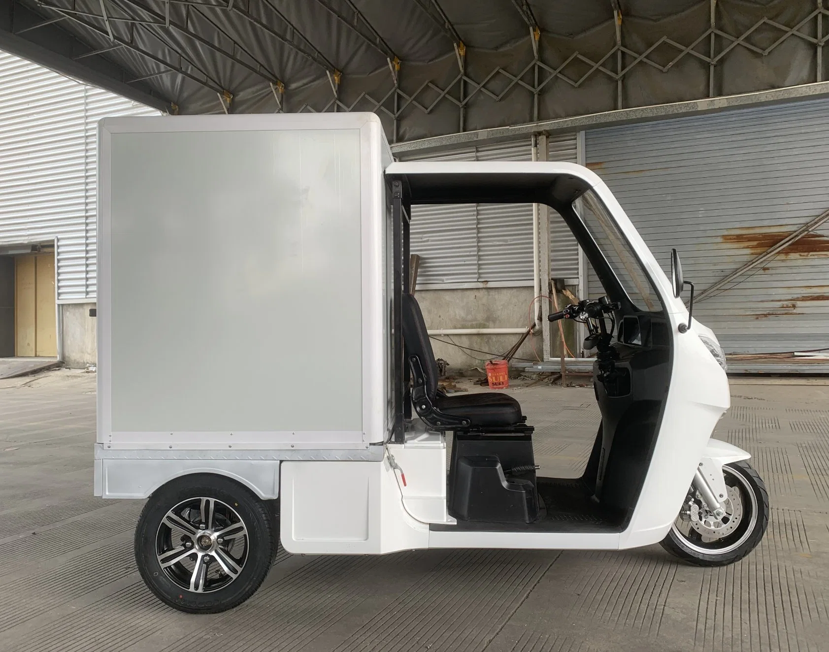 2.5kw Electric Tricycle Cargo Trikes for Delivery Express Electric Tricycle for Cargo Van