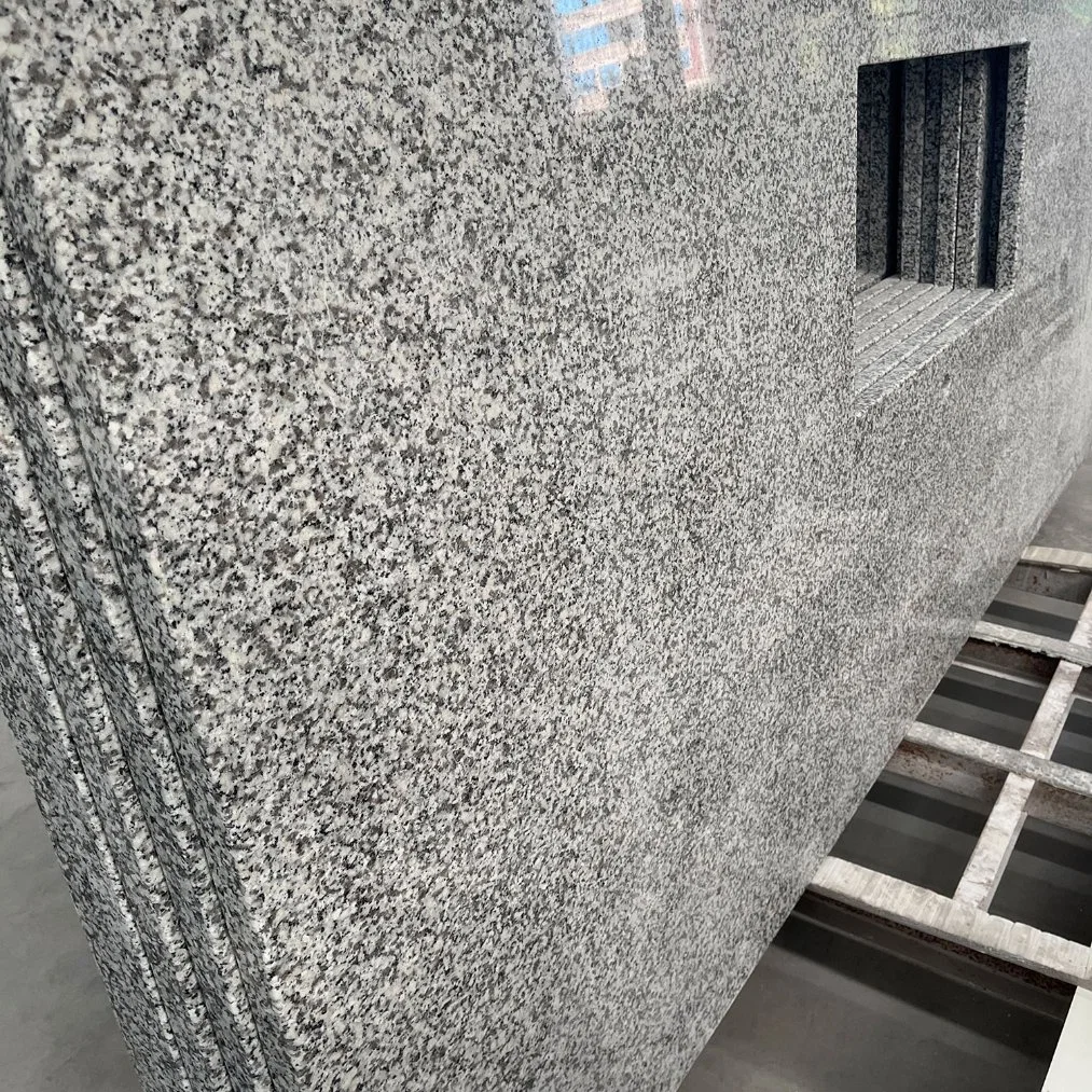 Günstigste China White Grey Granit Arbeitsplatte Arbeitsplatte Küche Insel Top