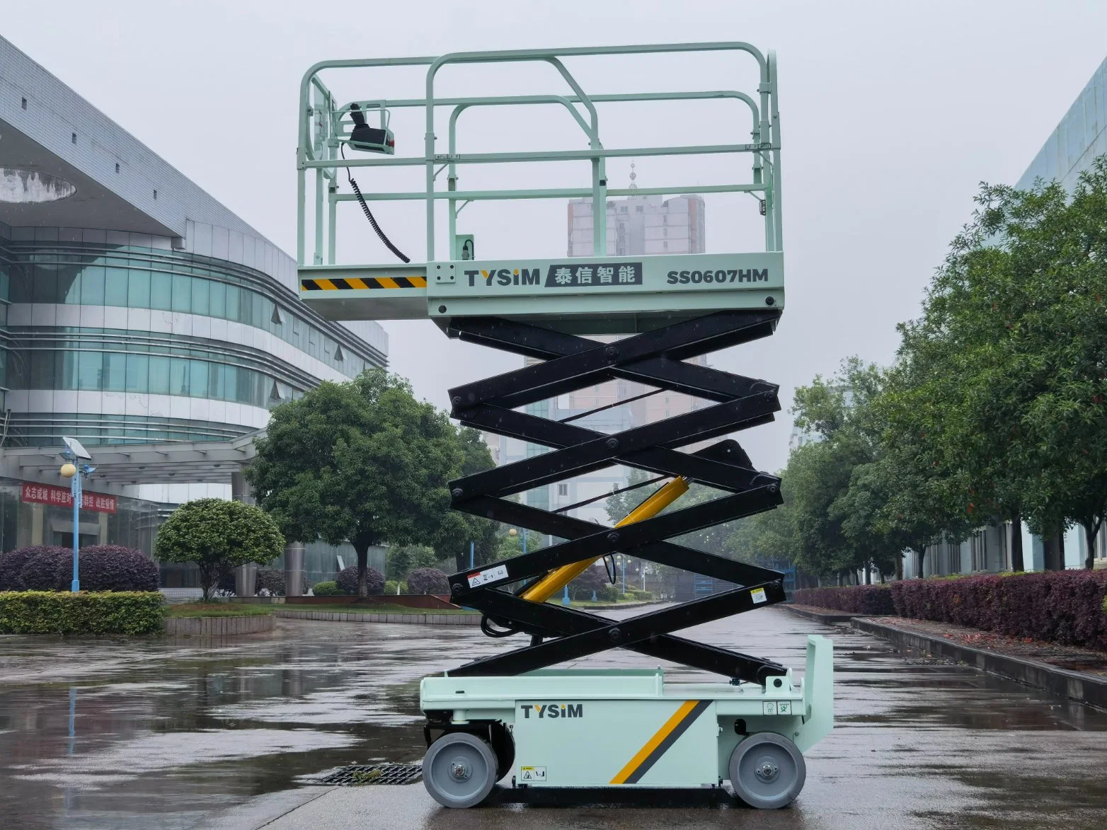 Strong Security Aerial Working Platform Hydraulic Standing Double Scissor Lift Table with Rollers