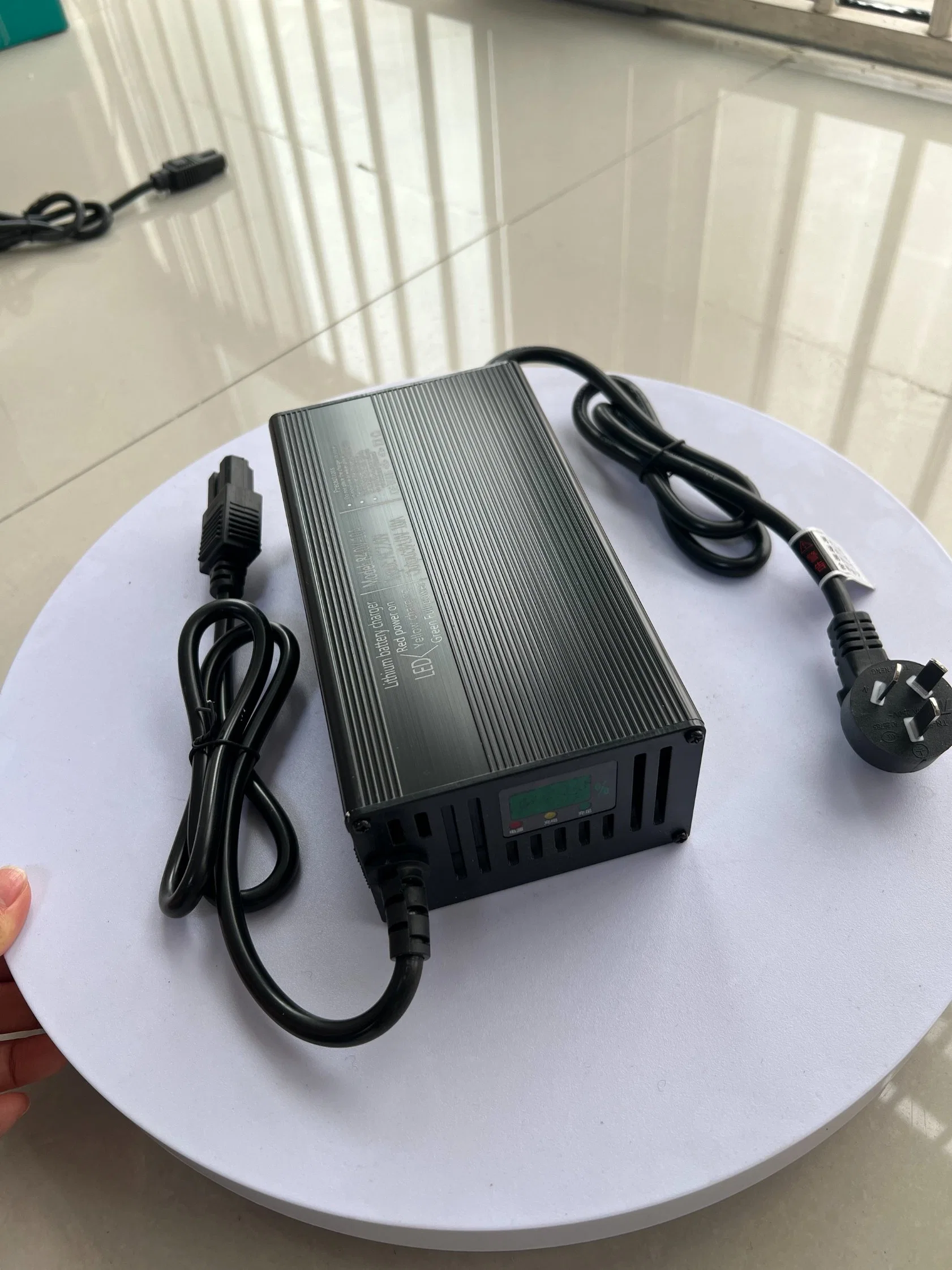 Addison Professional Manufacturer 12V 4A Smart Lead Acid Charger for Electric Vehicle Motorcycle