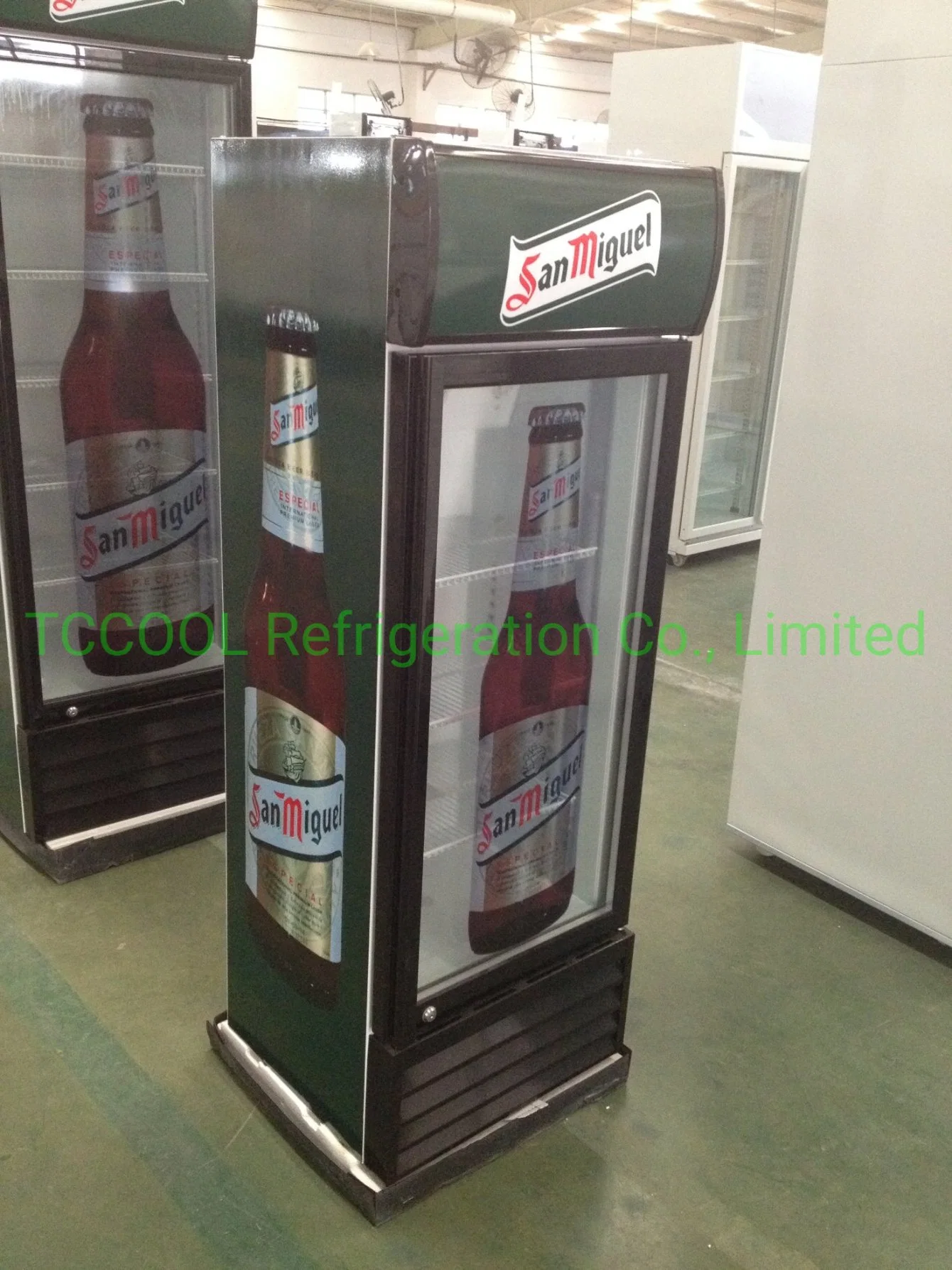 Commercial Vertical Glass Door Refrigerated Cooler for Beer Company