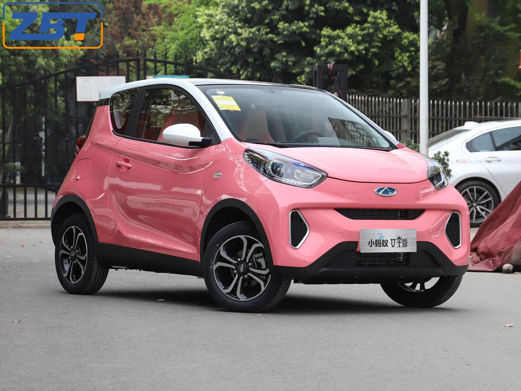 China Chery EQ1 EV Sedan NEDC 301km Super Long Range Smart SUV Electric City Roadster Mini Car EV Coupé Autos