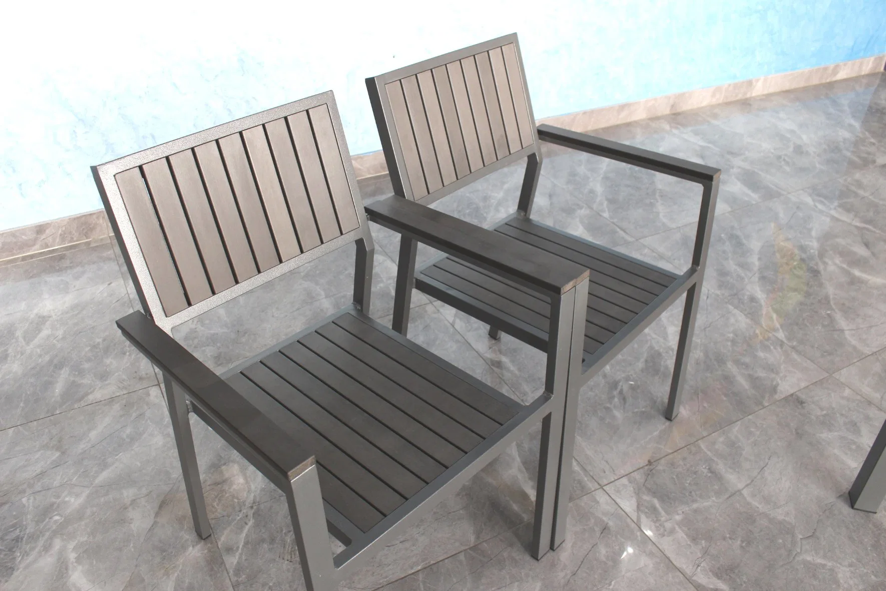 Modern Design Waterproof Outdoor Furniture Wood Plastic Garden Set Table and Chairs