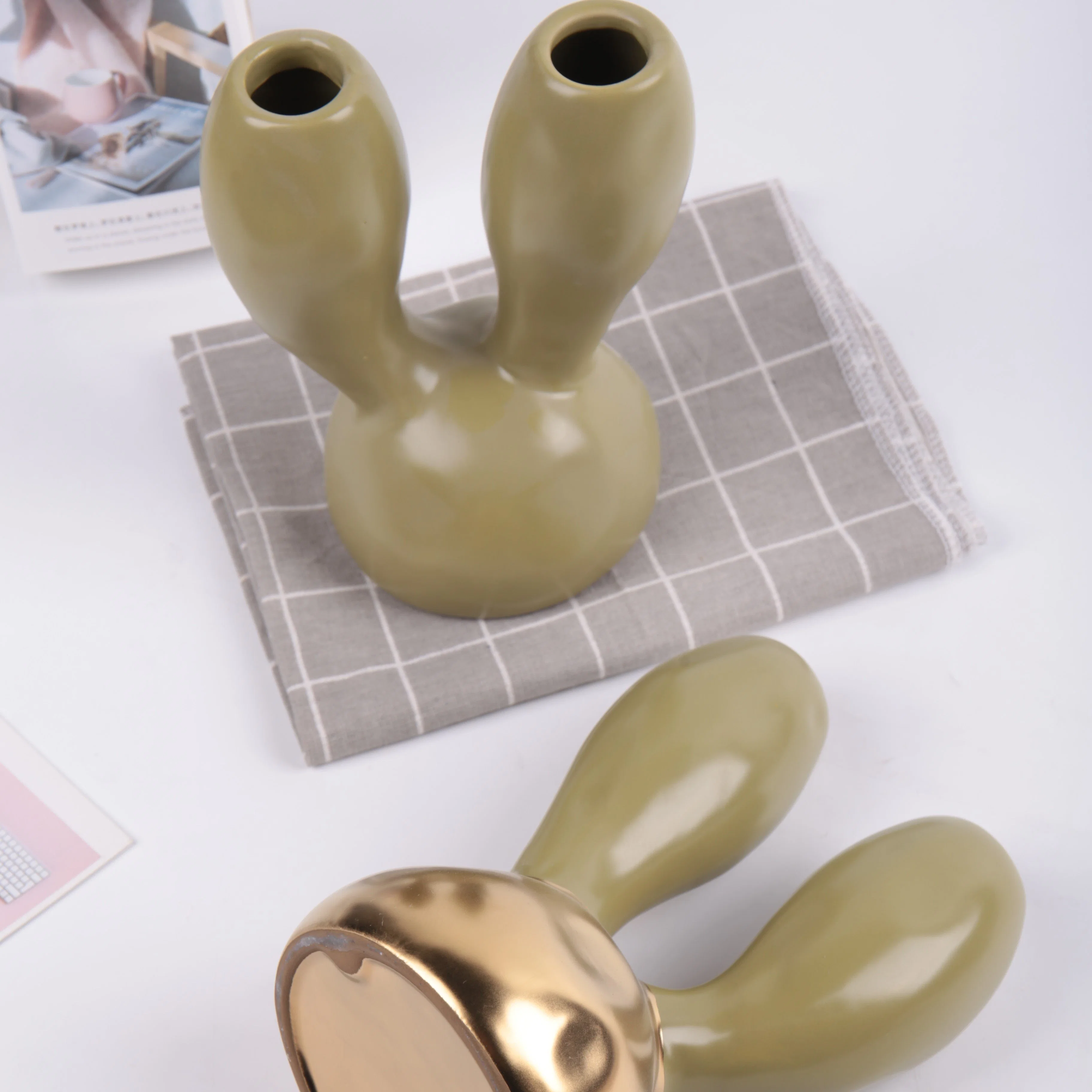 Wholesale/Supplier Home Restaurant Candle Stand Ceramic Green Matte Candle Holders