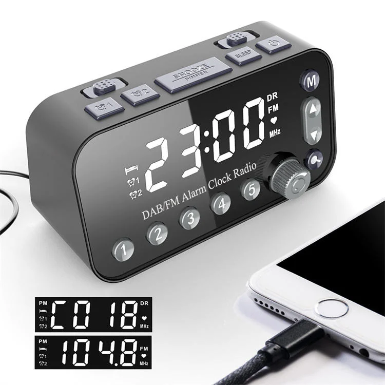 Nouveau haut-parleur de chevet portable DAB+FM Radio numérique avec horloge de bureau numérique à LED.