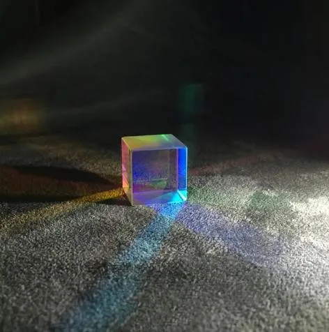 Custom Big Size Crystal Optical Glass or Infrared Material Cube X-Cube Prism