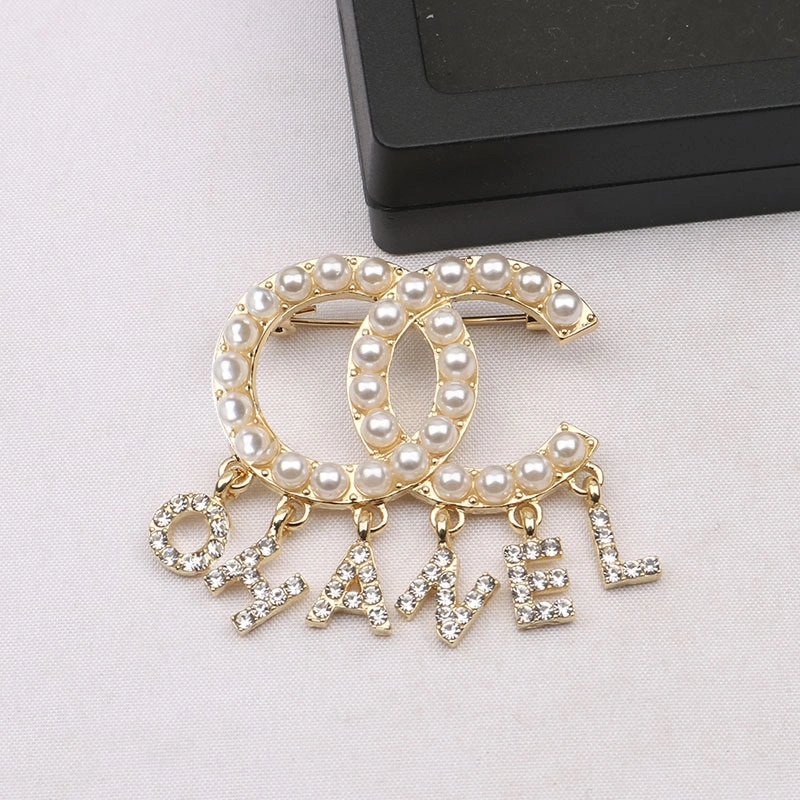 Wholesale/Supplier Price Women Luxury Letter Cc Brooch Famous Brand Inspired Designer Cc Brooches and Pins Pins