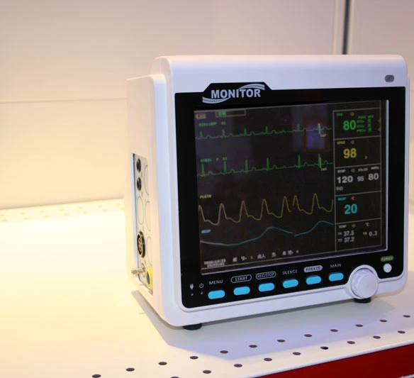 ECG, SpO2, NIBP Vital Signs Monitor