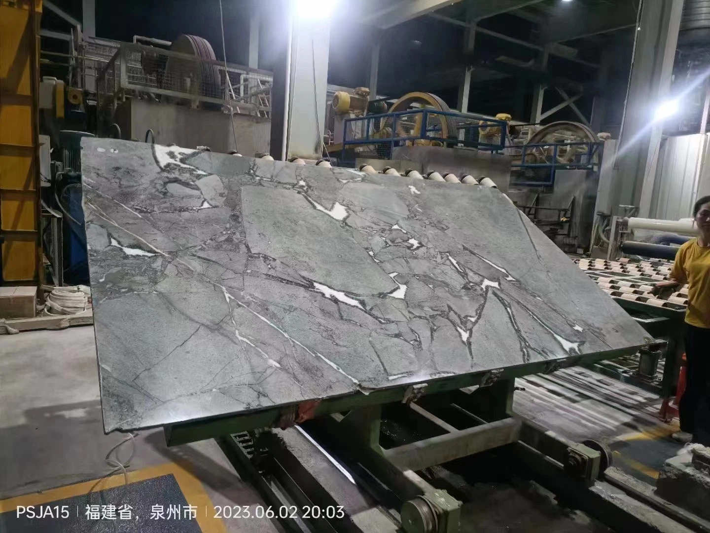 Resistant to Wear & Tear Polished Natural Stone Grey Marble for Flooring/Countertop