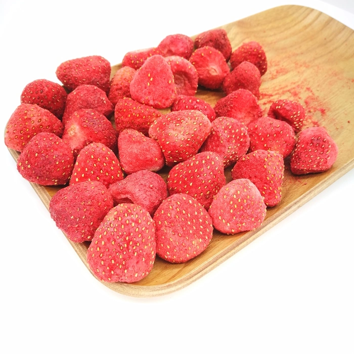 Freeze Dried Strawberries for All Ages People Fruit Chips Strawberry Whole/Slice/Dice/Powder