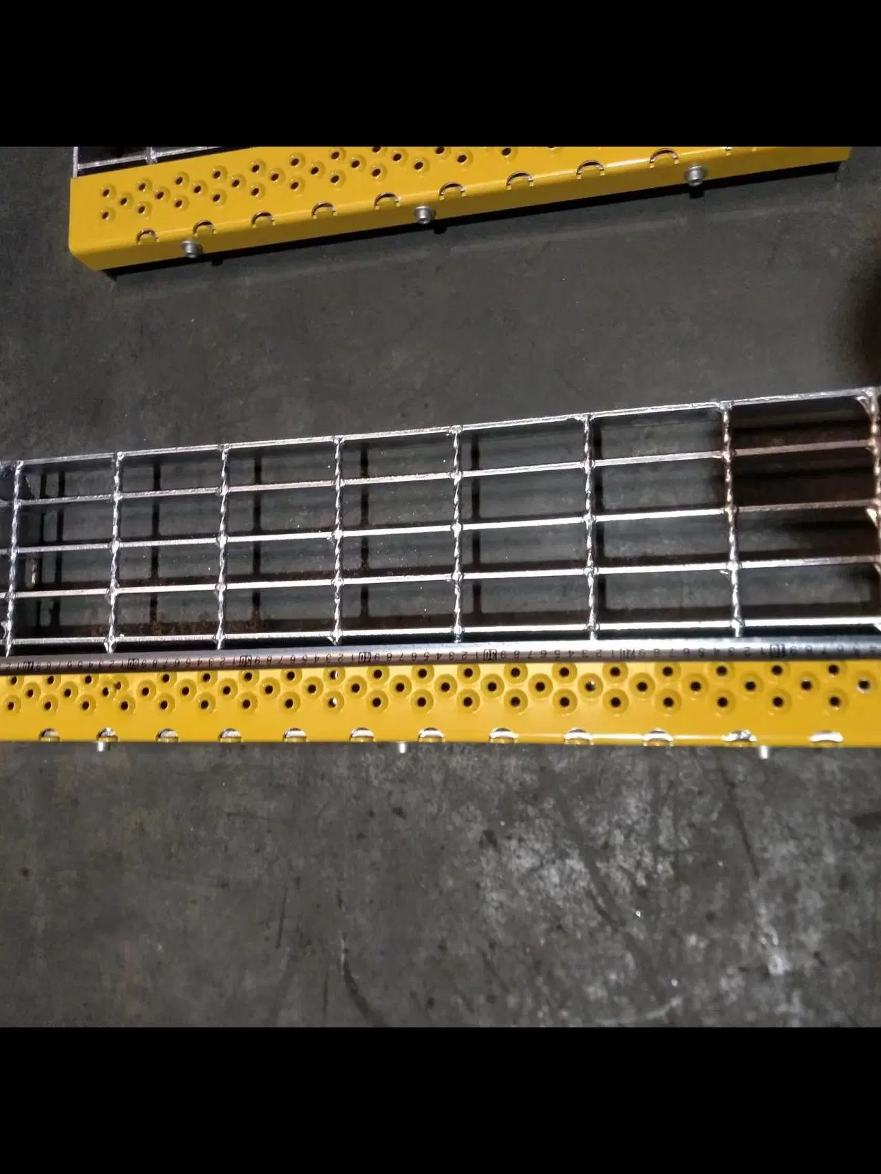 Steel Bar Grating Stair Treads w/ Defined Visible Nosings of 3 Types