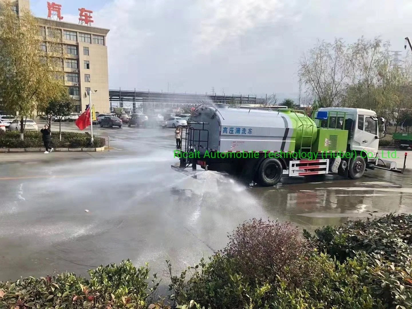 Arandela de la carretera de alta presión Camión 4X2 10m3 de lavado de la carretera Street Sweeper limpiador para la venta