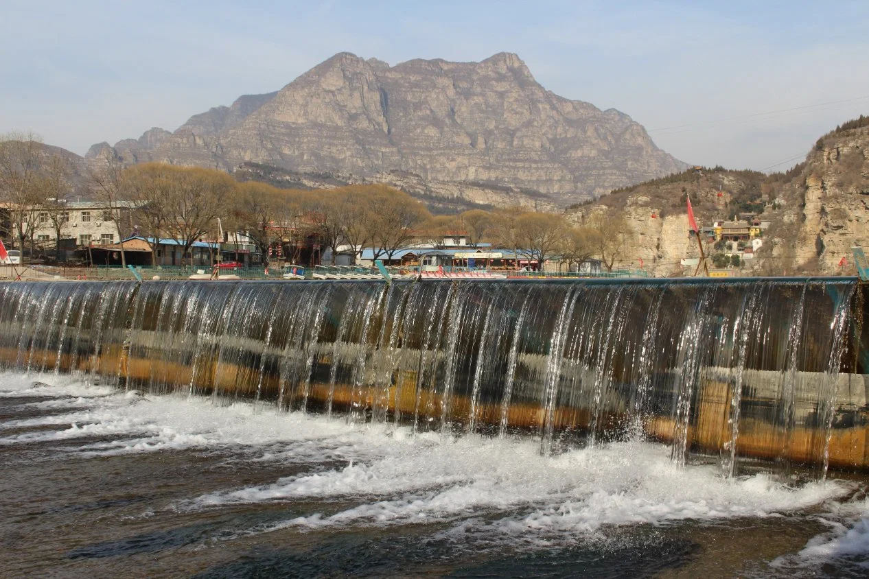 T004 30 años de vida de servicio larga Rendimiento de alta calidad/alto costo buen Precio Represa inflable de agua Represa de goma de agua para el río