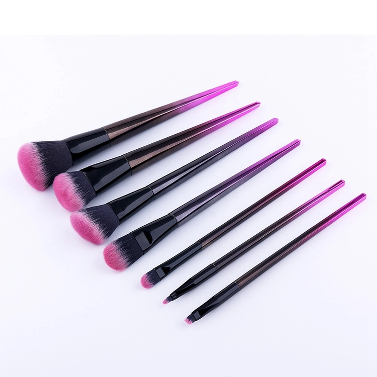 Fabrik Customized New 7PCS Schönheit Lippen / Augenbraue Foundation Pinsel Modellierung Make-up Bürstensatz mit Eigenmarke