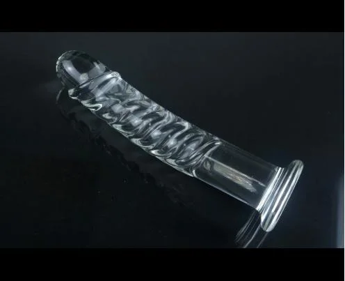 Transparent Dildo Simulating Penis with Female Glass