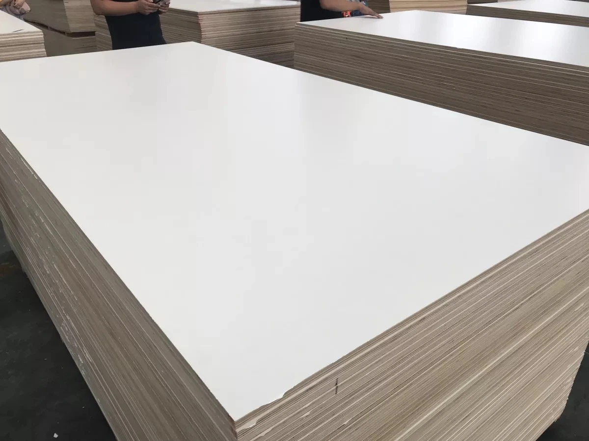 18mm Tablero de partículas de melamina para muebles de panel y decoración del hogar