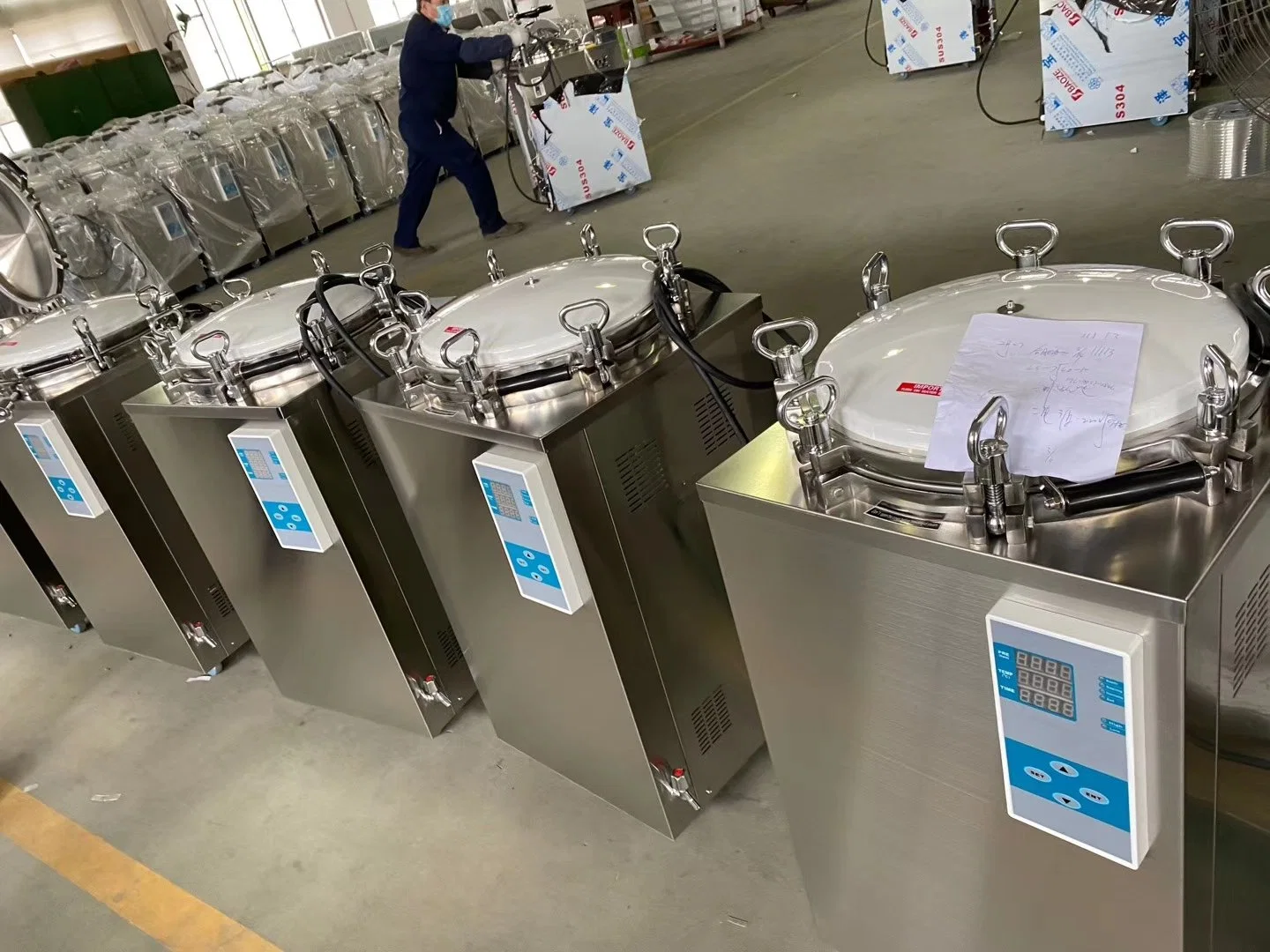 Hand Wheel Type Stainless Steel Sterilizer Dental Autoclave Lab Hospital Vertical Portable Pressure Steam Autoclave Sterilizer