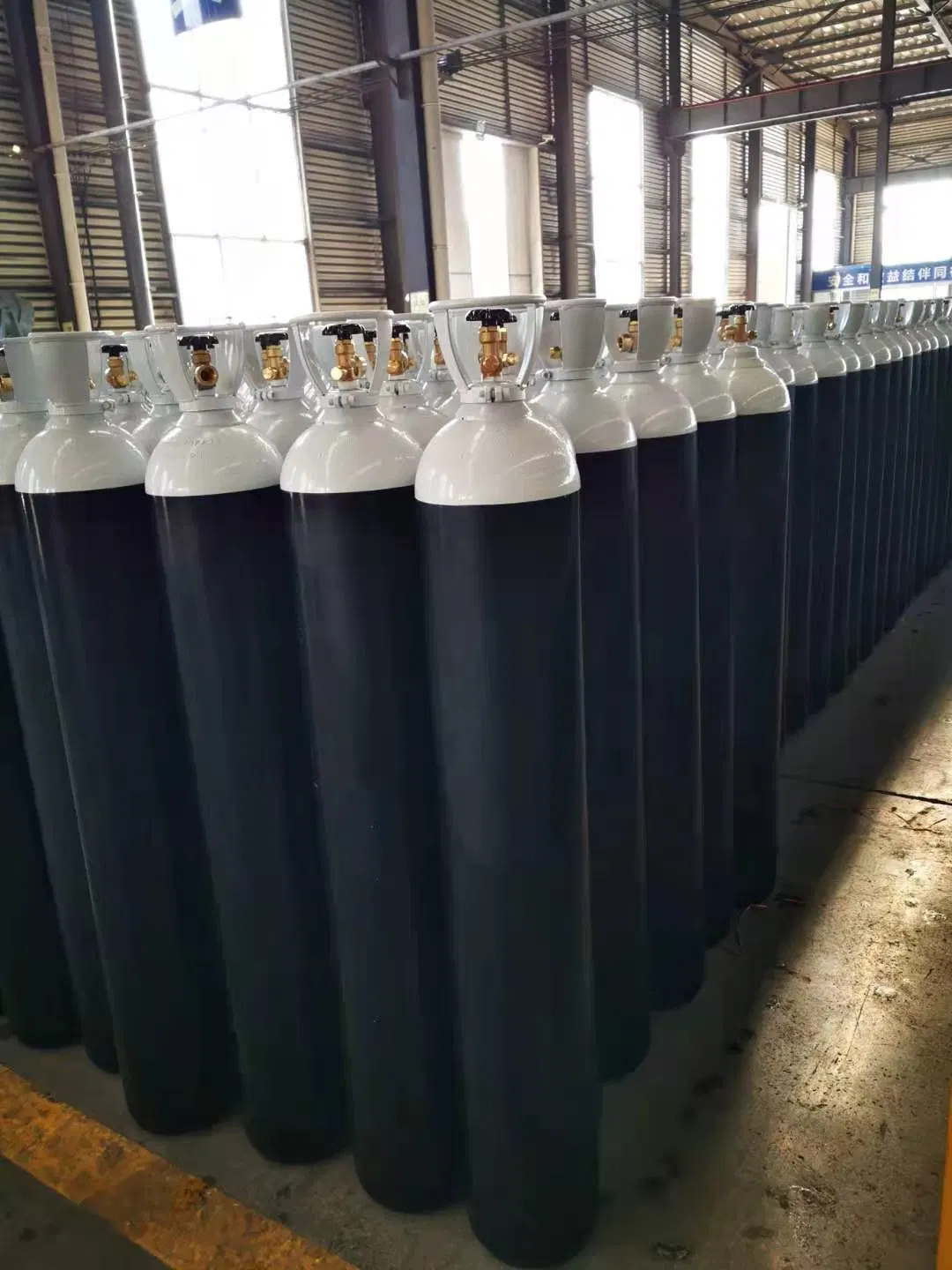 High Pressure Vessel Seamless Steel Oxygen Gas Cylinder 50L 150bar 5.4mm ISO9809-1 Tank