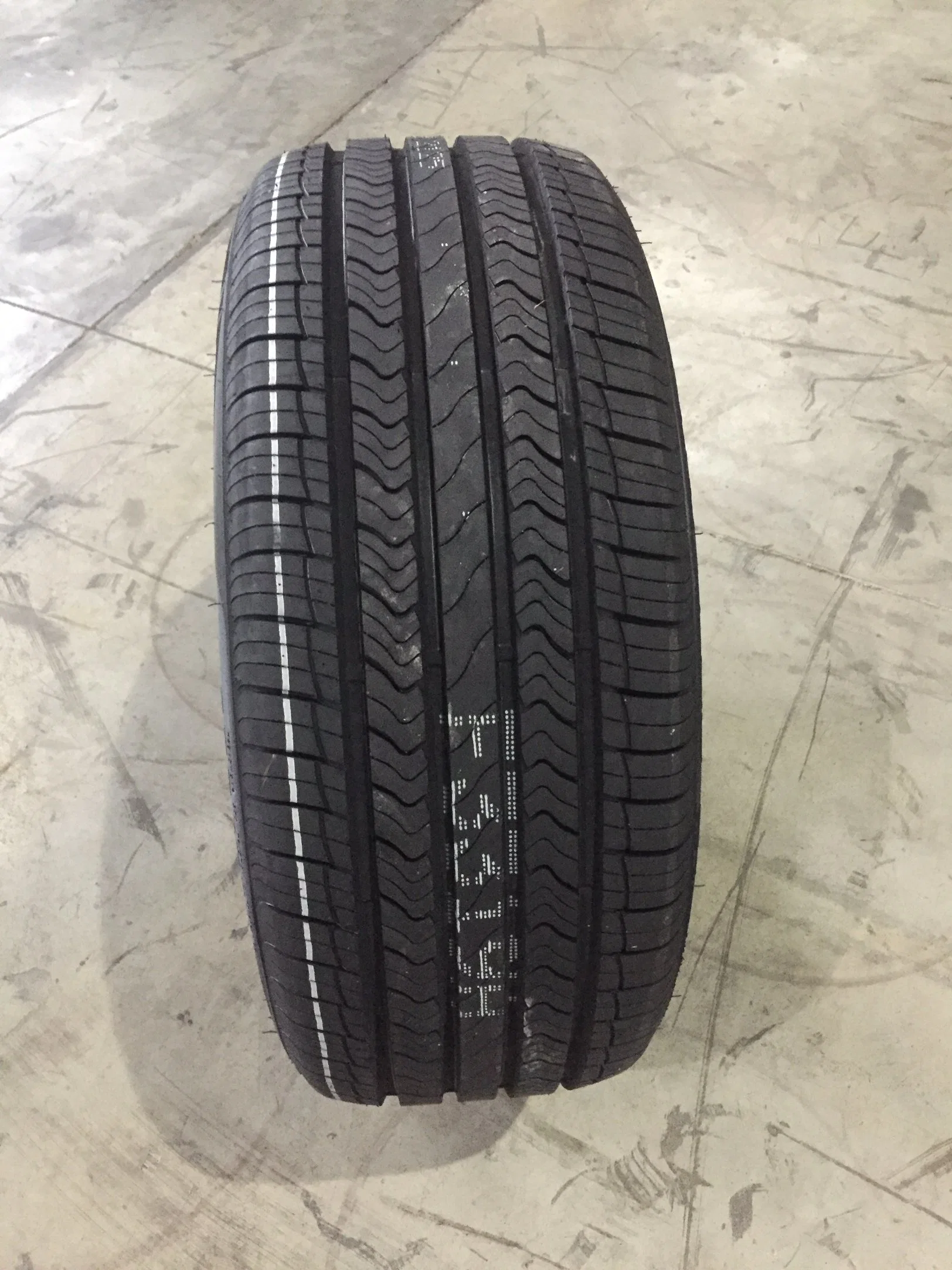 Reifen für SUV-Räder, HT Highway Tire, 235/60R18 18inch SUV Tire, Thailand Herstellung Reifen