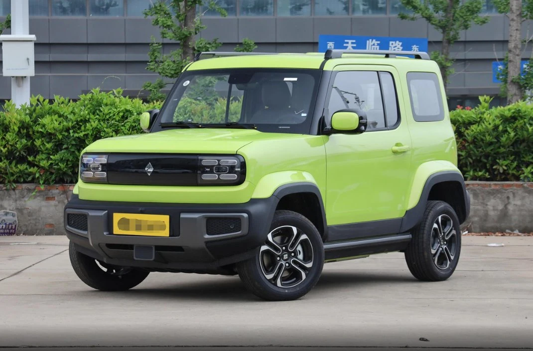 Saic GM Wuling Baojun Yueye Mini Jeep EV 2023 Made in China Electric Car with Free EV Charger Free Car Floor Mats 3 Years After-Sales Service Best Price