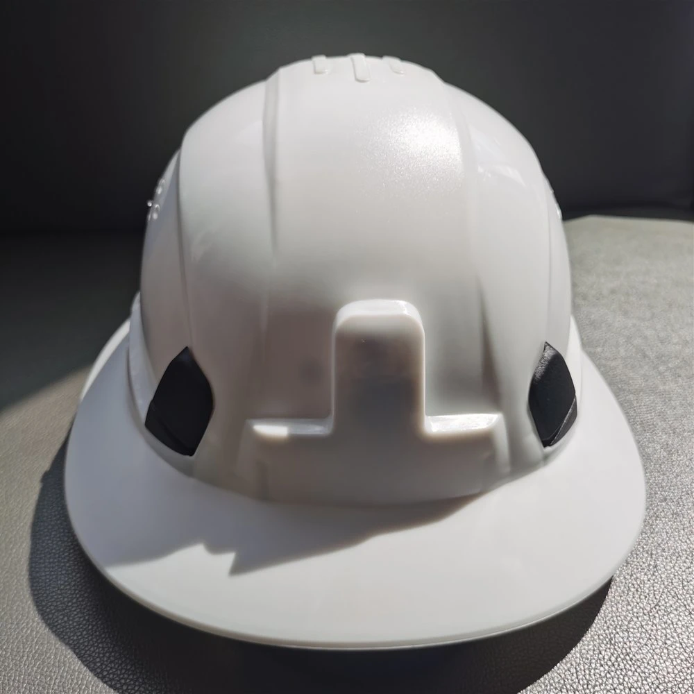 Full Brim Safety Helmet with Chin Strap and Air Holes Approved Ansiz89.1