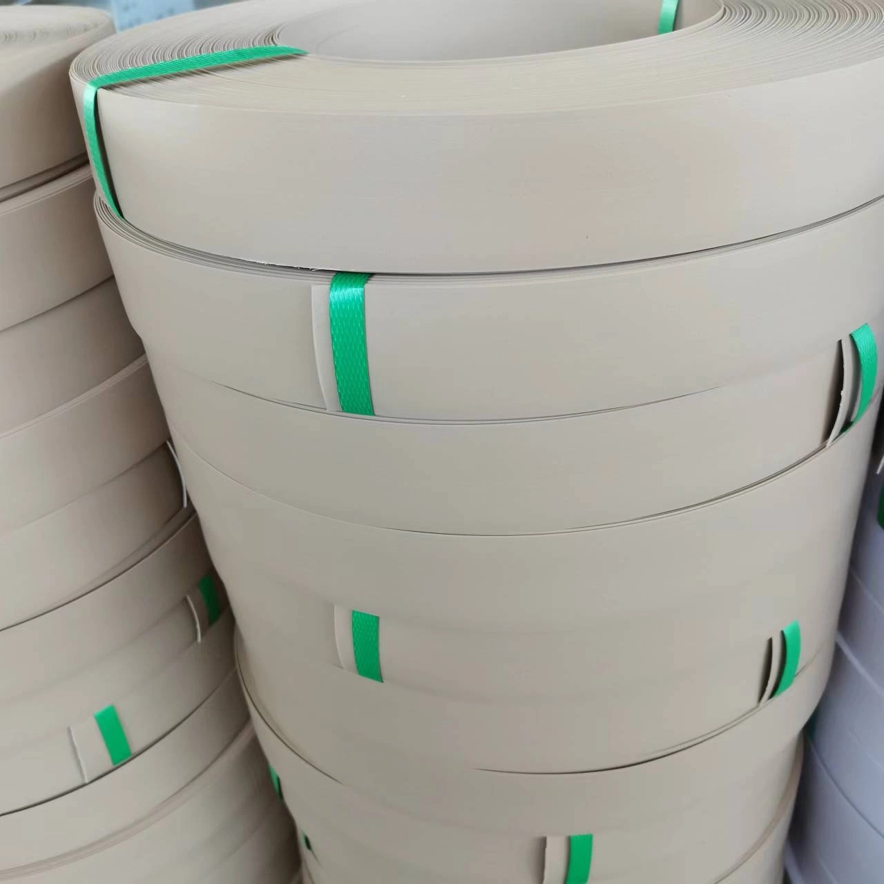 Solid Color /High Gloss / Embossing / Wood Grain and Other Color PVC Edge Banding for Decorative Material