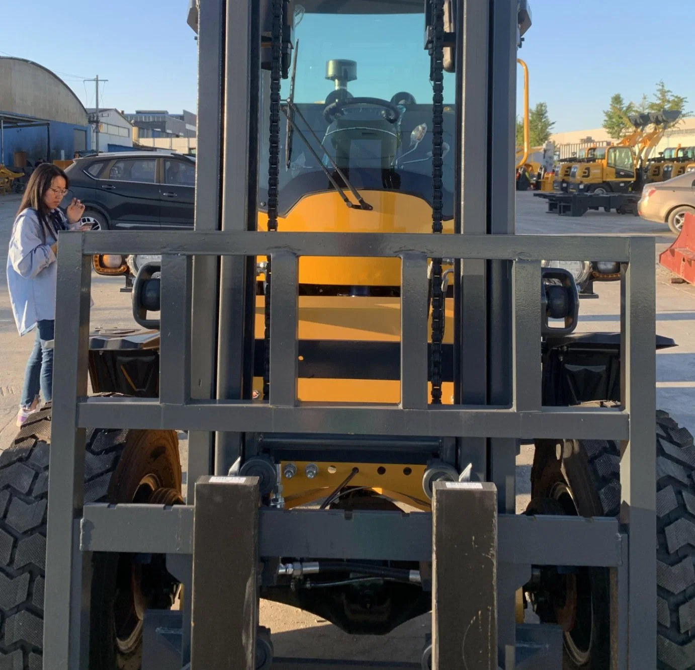 Carretilla elevadora para terreno accidentado 3 toneladas 3,5 toneladas 4 5T elevador de forcejar Diesel Precio 4WD con 3m 4m 4,5m 5m 6m altura de elevación