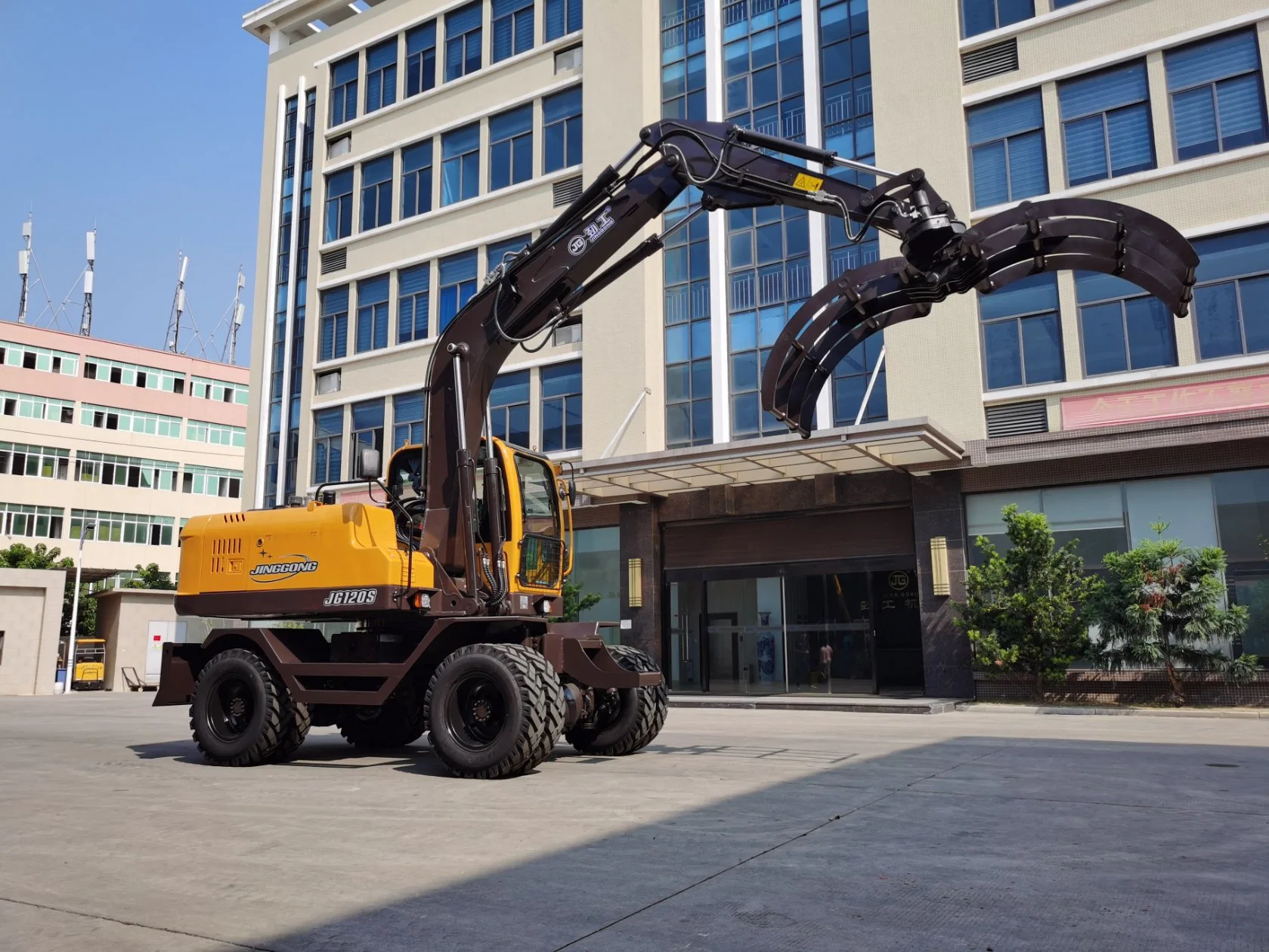 Jg120s 10ton Wheel Excavator with Cotton Clip Grapple Loader