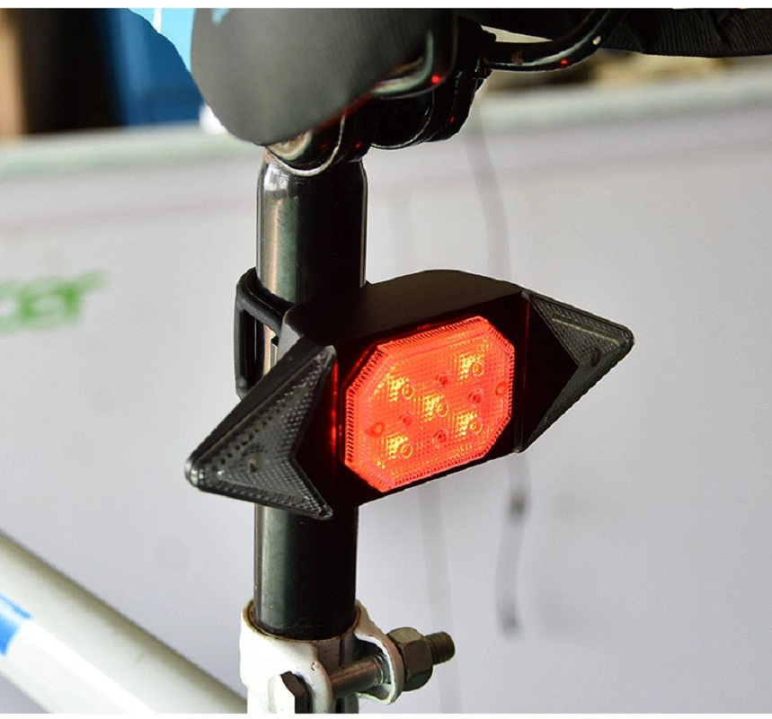 Luz traseira sem fios com controlo remoto para bicicletas e piscas de direcção Esg16742