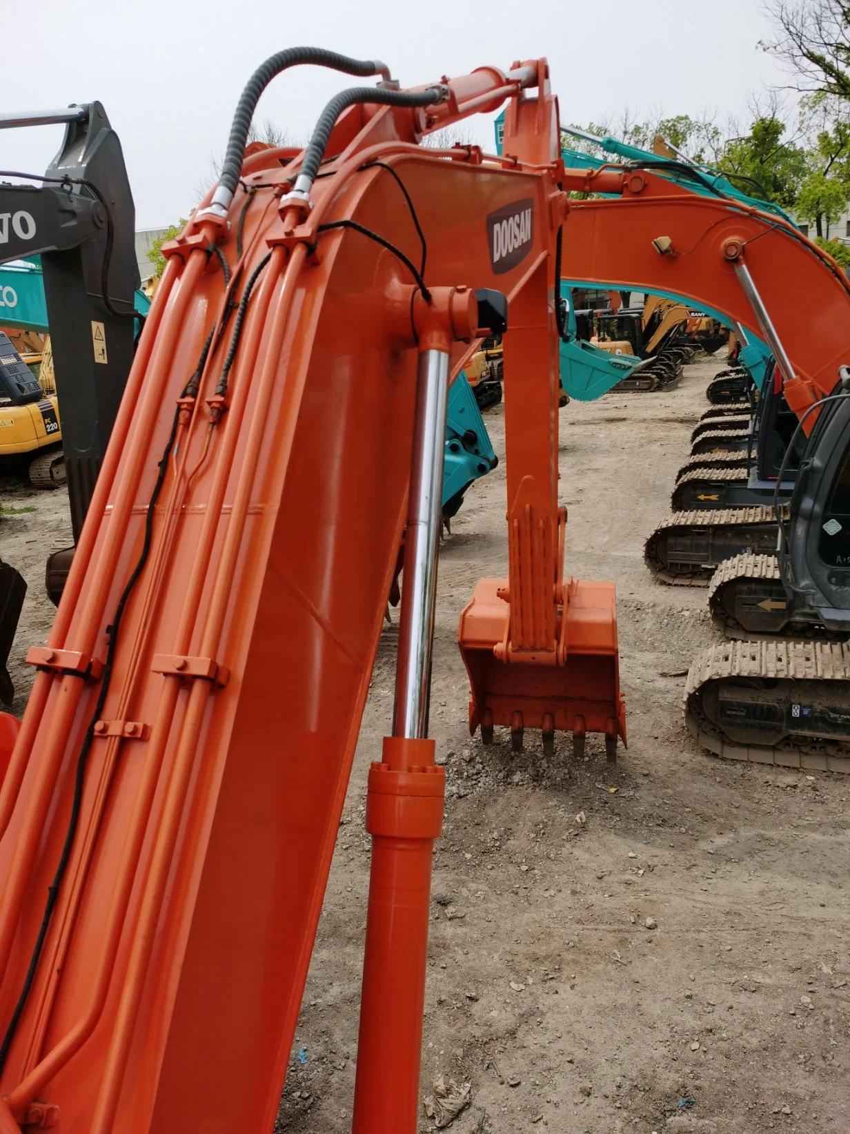 Dh220 LC-7 Crawler Excavator Construction Tools Medium High quality/High cost performance Low Price for Sale