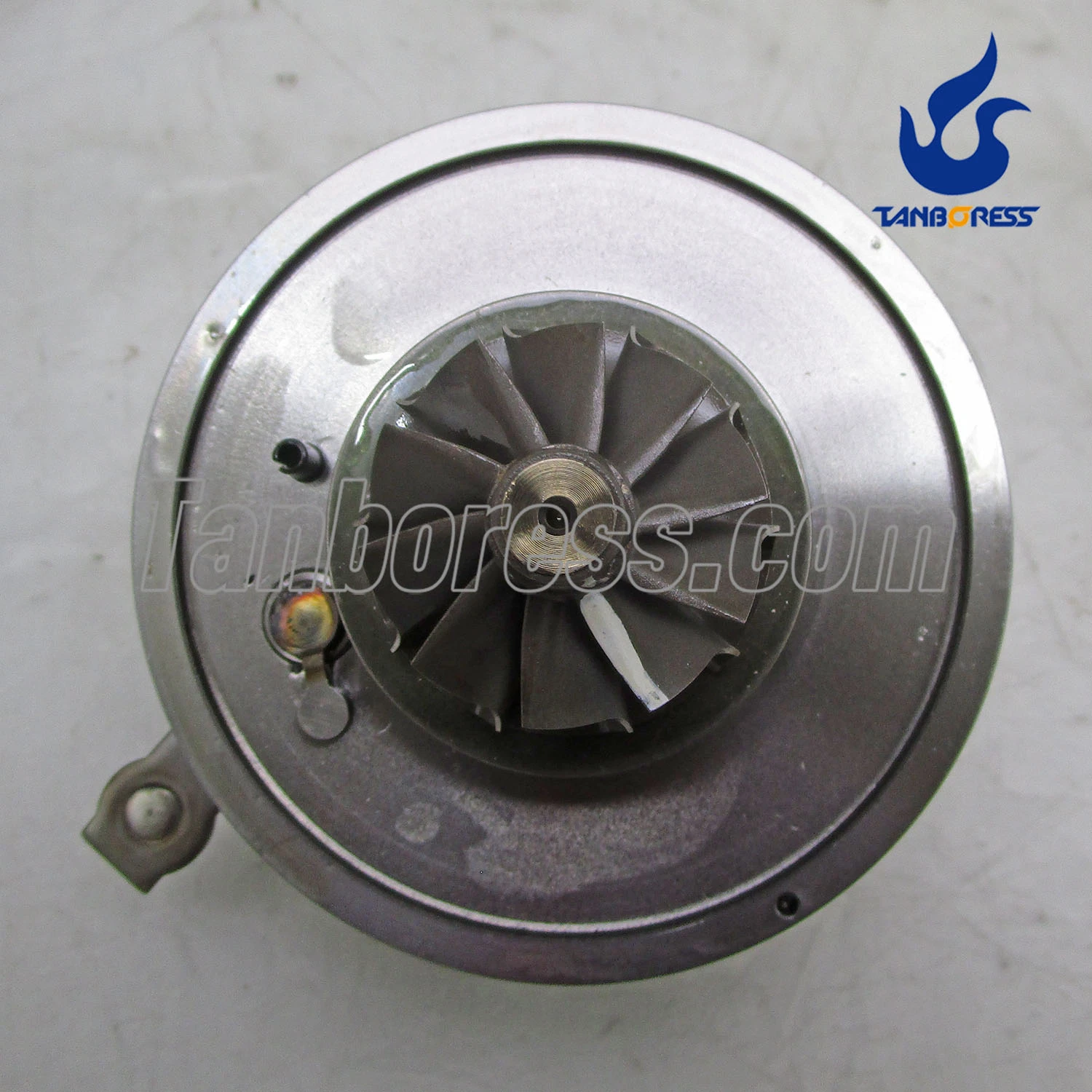 Turbocharger cartridge for Nissan NP300 Pickup 2.5 dCi 133 HP 53039700262 5303-970-0262 turbo