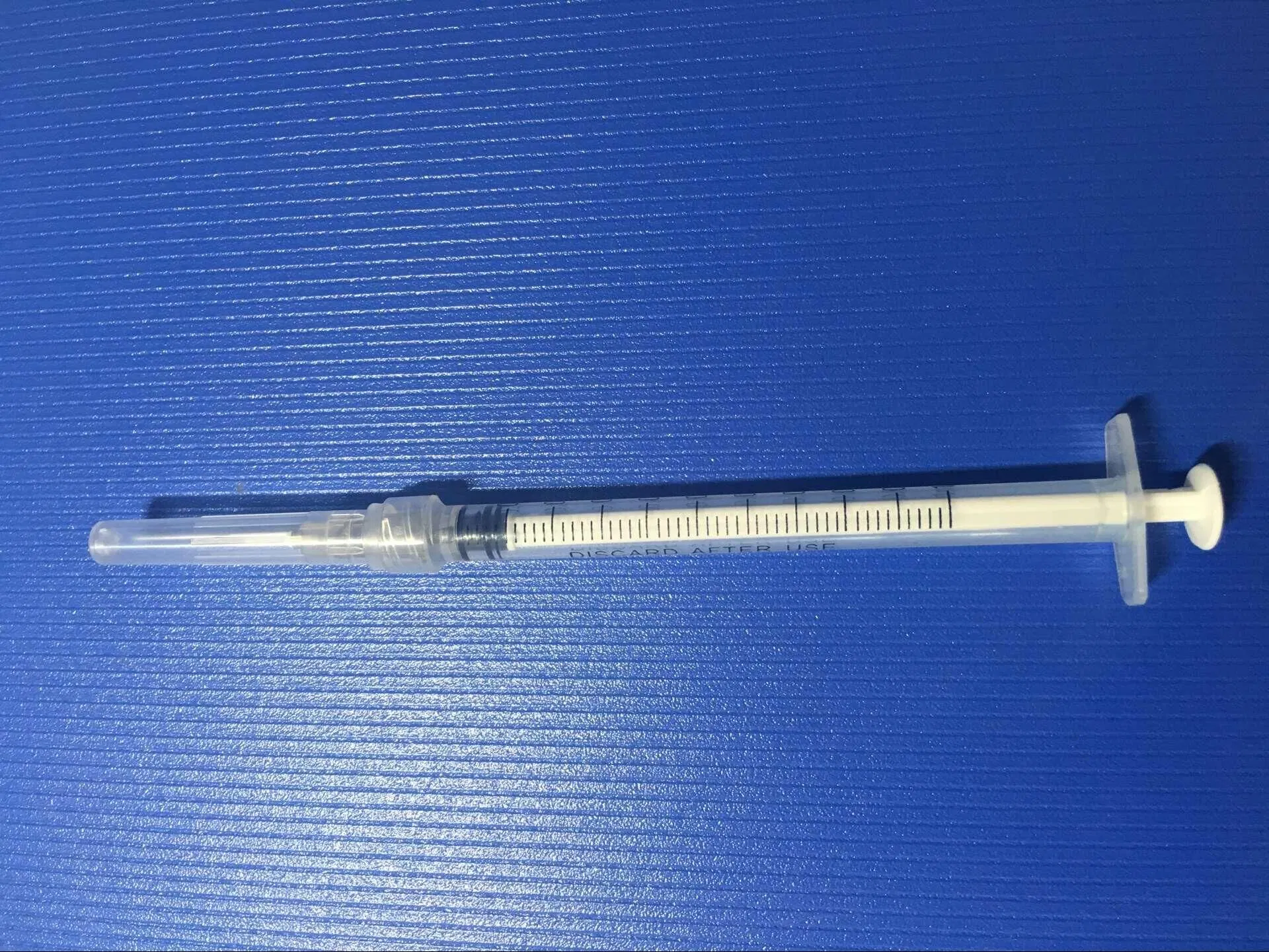CE Approved Sterilized Single Use Medical Intramuscular Injection Hypodermic Syringes