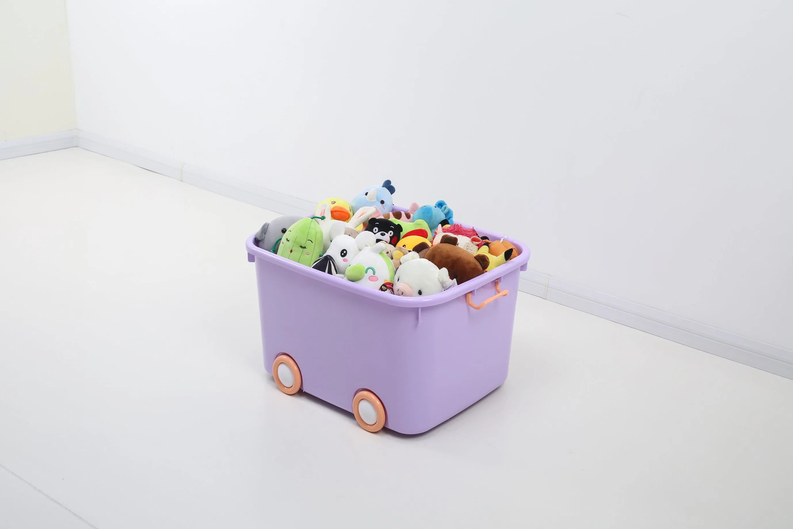 Plastic Products for Sotrage /Plastic Stackable Toy Storage Box with Wheels&#160; &#160;